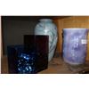 Image 2 : 2 LARGE VASES AND 2 GLASS VASES WITH BEADS