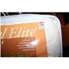 Image 2 : ROYAL ELITE WHITE GOOSE FEATHER DUVET