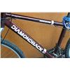 Image 2 : BURGUNDY AND WHITE DIAMOND BACK BIKE