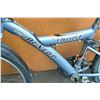 Image 2 : GREY AND ORANGE DUNLOP BIKE