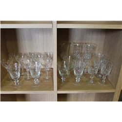 LOT OF CRYSTAL GLASSES