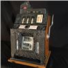 Image 2 : VINTAGE 1931 MILLS NOVELTY CO. "SILENT" MODEL COIN OPERATED 5 CENT SLOT MACHINE, MADE IN CHICAGO,