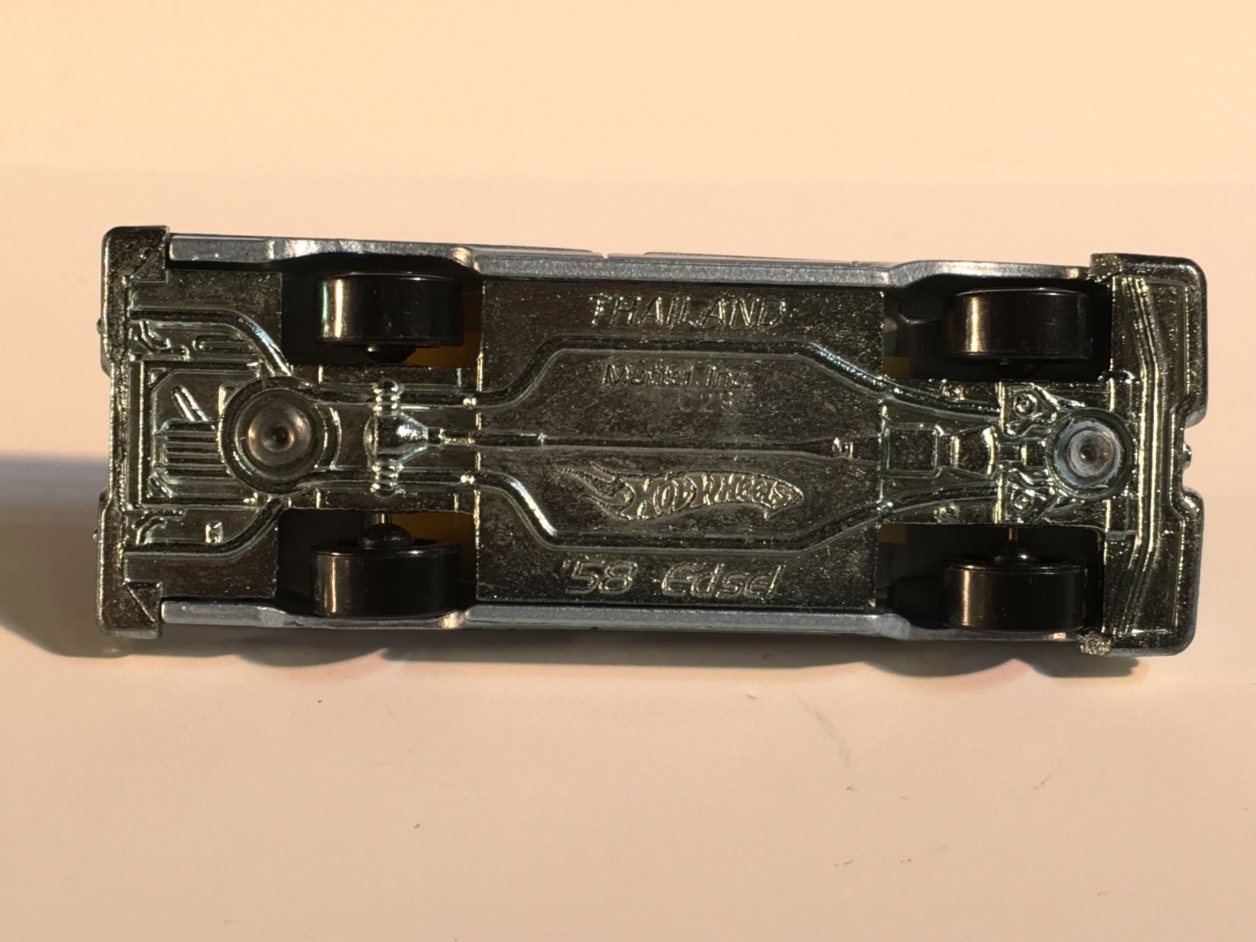 HOT WHEELS TOY CAR 58 EDSEL METAL BOTTOM hot-wheels-toy-car-58-edsel-metal-bottom