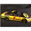 Image 2 : #1 PENNZOIL CAR, DARRELL WALTRIP 1998 MONTE CARLO LIMITED EDITION 1 OF 9000 1:24 SCALE DIE CAST