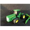 Image 2 : JOHN DEERE SCALE MODEL ARTICULATING FARM TRACTOR BY ERTL, WITH 1900 AND 0727U TRAILER ATTACHMENTS,