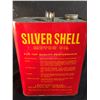 Image 2 : VINTAGE SILVER SHELL 2 U.S. GALLON EASY POUR MOTOR OIL CONTAINER