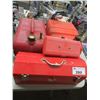Image 1 : 2 FUEL TANKS/TOOL BOX & CONTENTS/TACKLE BOX