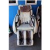 Image 2 : OSAKI MODEL OS 4000 CREAM AND BROWN MASSAGE CHAIR