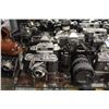 Image 2 : LOT OF 18 VINTAGE CAMERAS
