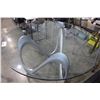 Image 2 : THICK GLASS ROUND TOP TABLE