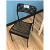 Image 1 : LOT OF 12 PLASTIC CHAIRS