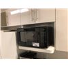 Image 1 : LOT OF ASSORTED KITCHEN APPLIANCES: COFFEE MAKER, TOASTER, MICROWAVE, ETC