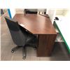 Image 1 : NIGHTSHADE CORNER DESK WITH OFFICE CHAIR