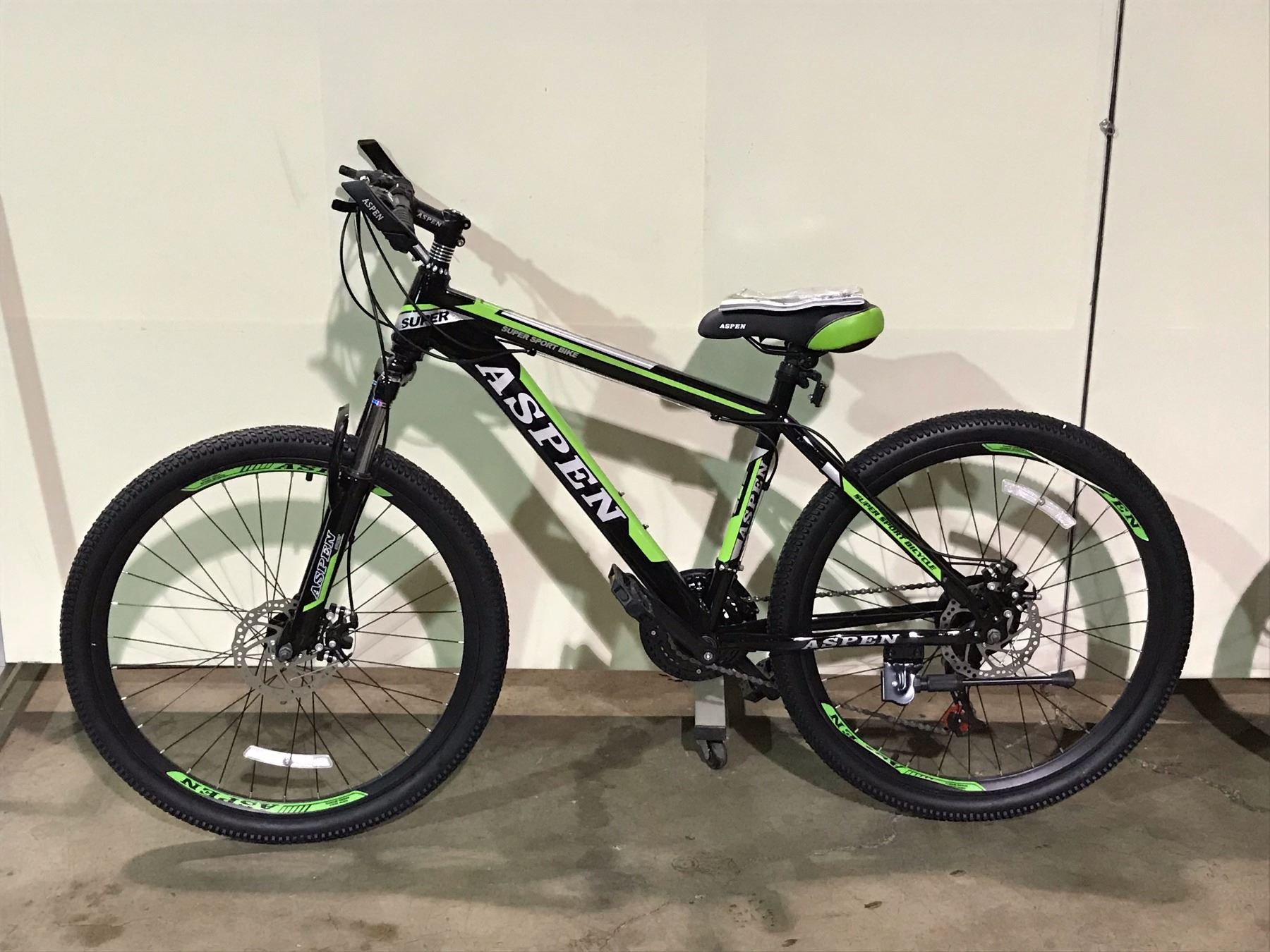 Aspen super sport bike Clearance