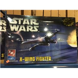 AMT STAR WARS X-WING FIGHTER MODEL KIT