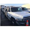 Image 2 : 2002 DODGE 2WHDR, RAM 3500, WHITE, 2 DOOR, DUMP, 24V/TURBO DIESEL, AUTOMATIC,
