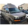 Image 2 : 2005 GMC SAVANA 3500, PASS VAN, BEIGE, VIN # 1GJHG39U351222063