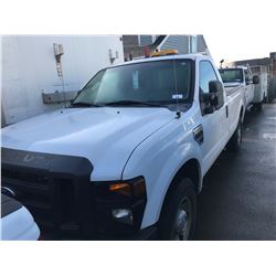 2008 FORD F250 XL SUPERDUTY, WHITE, 2 DOOR PICKUP, 5.4L, GAS, AUTOMATIC, VIN#1FTNF20578EE04522,