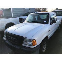 2004 FORD RANGER, WHITE, 2 DOOR PICKUP, 3.0L, GAS, AUTOMATIC, VIN#1FTZR44U54PB30838, 146,495KMS,