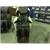 Image 2 : TITAN MASSAGE CHAIR  WHITE WITH 2 TONE BROWN & BEIGE
