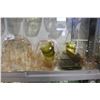 Image 2 : SHELF LOT OF DEPRESSION GLASS