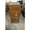 Image 2 : WOODEN 3 DRAWER FILING CABINET