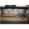 Image 2 : 2 VACUUMS CONDITION UNKNOWN