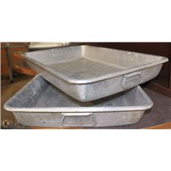 LOT OF 2 LARGE ROASTING PANS