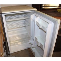 DANBY MINI FRIDGE