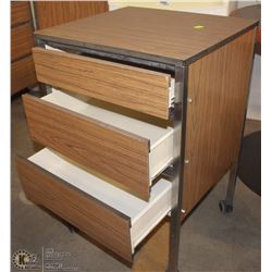 PORTABLE 3 DRAWER WORK CART