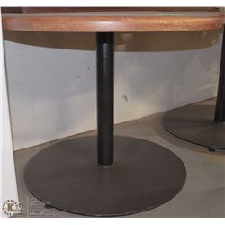 ROUND WOOD TABLE WITH METAL SINGLE PEDESAL BASE