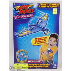 AIR HOGS E0CHARGERS STUNT GLIDER 8 YEARS PLUS