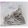 Image 1 : BAG OF APPROX. 75 SMALL SCISSORS