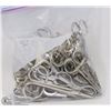 Image 1 : BAG OF APPROX. 75 SMALL SCISSORS