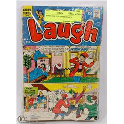 BUNDLE OF OLD ARCHIE COMICS.