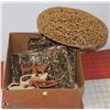 Image 1 : ESTATE BOX OF ASSORTED INDONESIAN ART & BASKETS