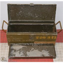 MILITARY STORAGE BOX, LOCKABLE WITH REMOVABLE