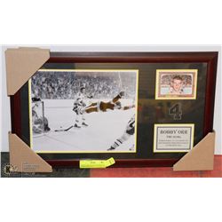 BOBBY ORR THE GOAL FRAMED W/ ROOKIE (REPLICA).