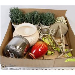 HOME DÉCOR LOT, INCLUDES WROUGHT IRON PEDESTAL