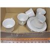 Image 1 : 4 PERSON TEA SET CROWN VICTORIA LOVELACE JAPAN