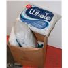 Image 1 : LARGE BOX W/2 NEW PILLOWS (FITS