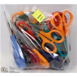 BAG OF MULTI COLOURED SCISSORS