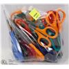 Image 1 : BAG OF MULTI COLOURED SCISSORS