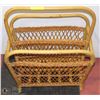 Image 1 : MAGAZINE RACK