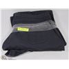 Image 1 : LOT OF 2 DESIGNER DENIM FEEL PANTS SIZE 42/34,