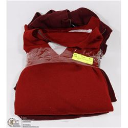 LOT OF 4 SIZE LARGE BRAND NAME SWEATERS