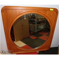 ROUND MAPLE WOOD FRAMED MIRROR 42"X42"