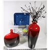 Image 1 : 2 RED VASES IN PLASTIC CONTAINER.