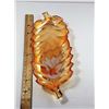 Image 1 : #5 - VINTAGE LEAF SHAPED DEPRESSION GLASS SERVER