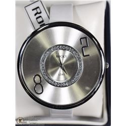 10) ROCKY LARGE FACE SILVER FASHION WATCH